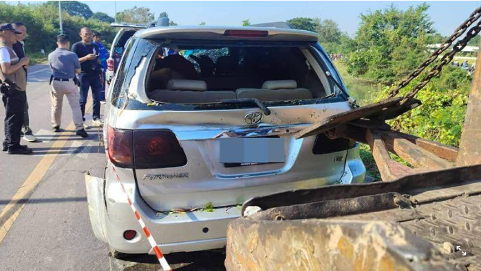 Phát hiện 9 thi thể trong một chiếc xe Toyota dưới kênh- Ảnh 1.