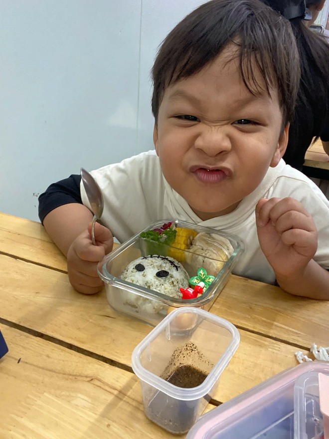 Lười ăn tới mấy cũng phải 