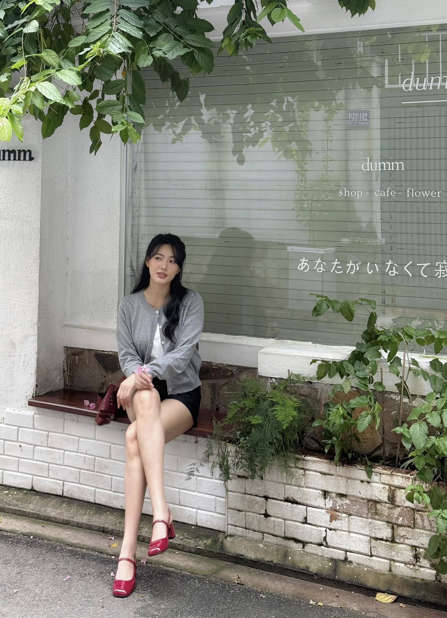 Nữ diễn vi&ecirc;n Việt c&oacute; style m&ugrave;a đ&ocirc;ng đẹp m&ecirc; mẩn, d&ugrave; phối đồ rất đơn giản - Ảnh 9.