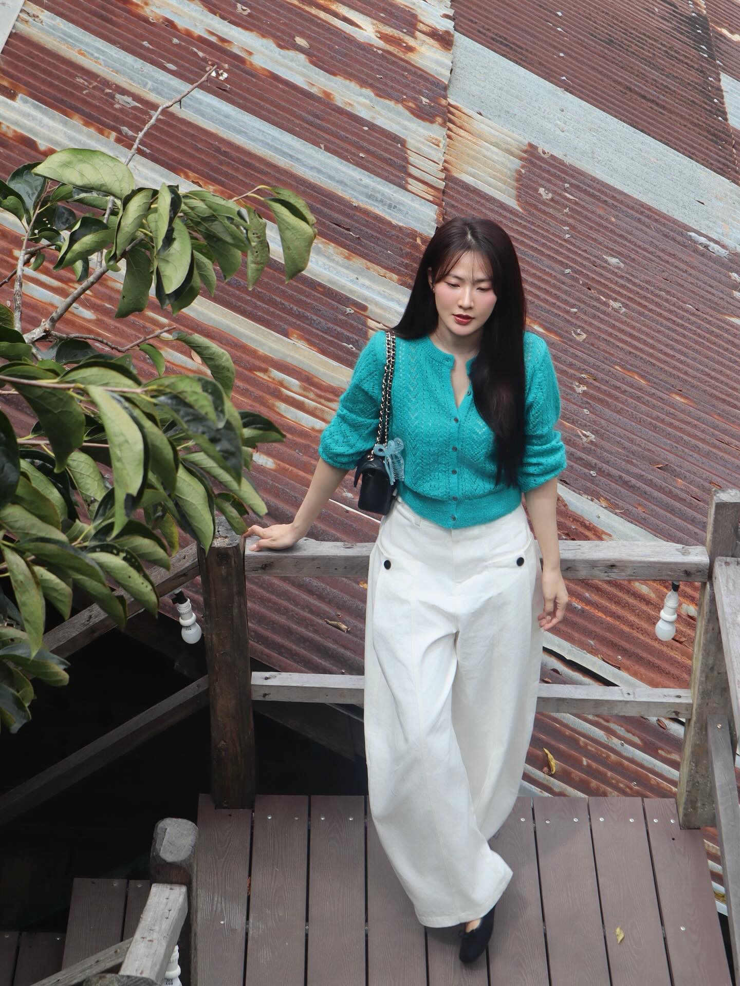 Nữ diễn vi&ecirc;n Việt c&oacute; style m&ugrave;a đ&ocirc;ng đẹp m&ecirc; mẩn, d&ugrave; phối đồ rất đơn giản - Ảnh 8.