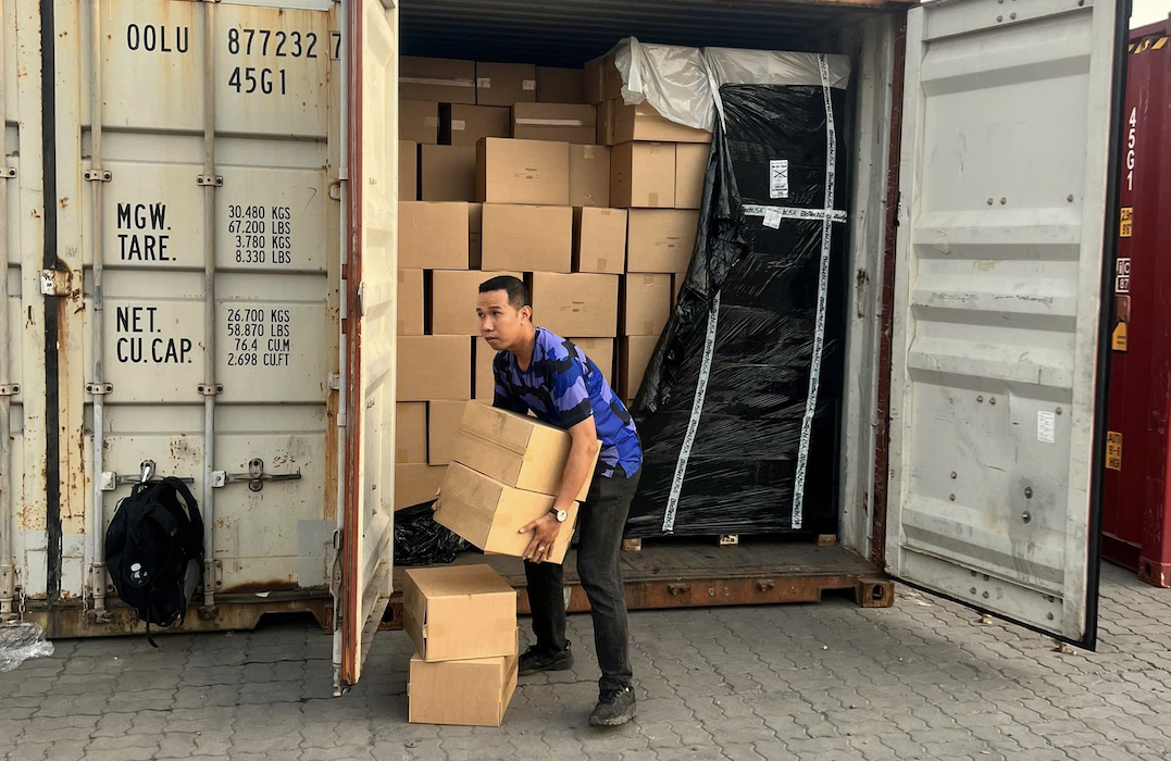 C&ocirc;ng an TPHCM bắt Gi&aacute;m đốc C&ocirc;ng ty Profit - Ảnh 5.