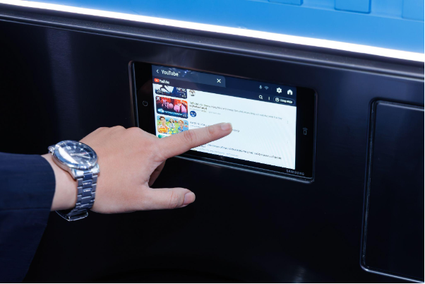 Giải tr&iacute; Tết kiểu mới: Xem T&aacute;o Qu&acirc;n trong bếp, 