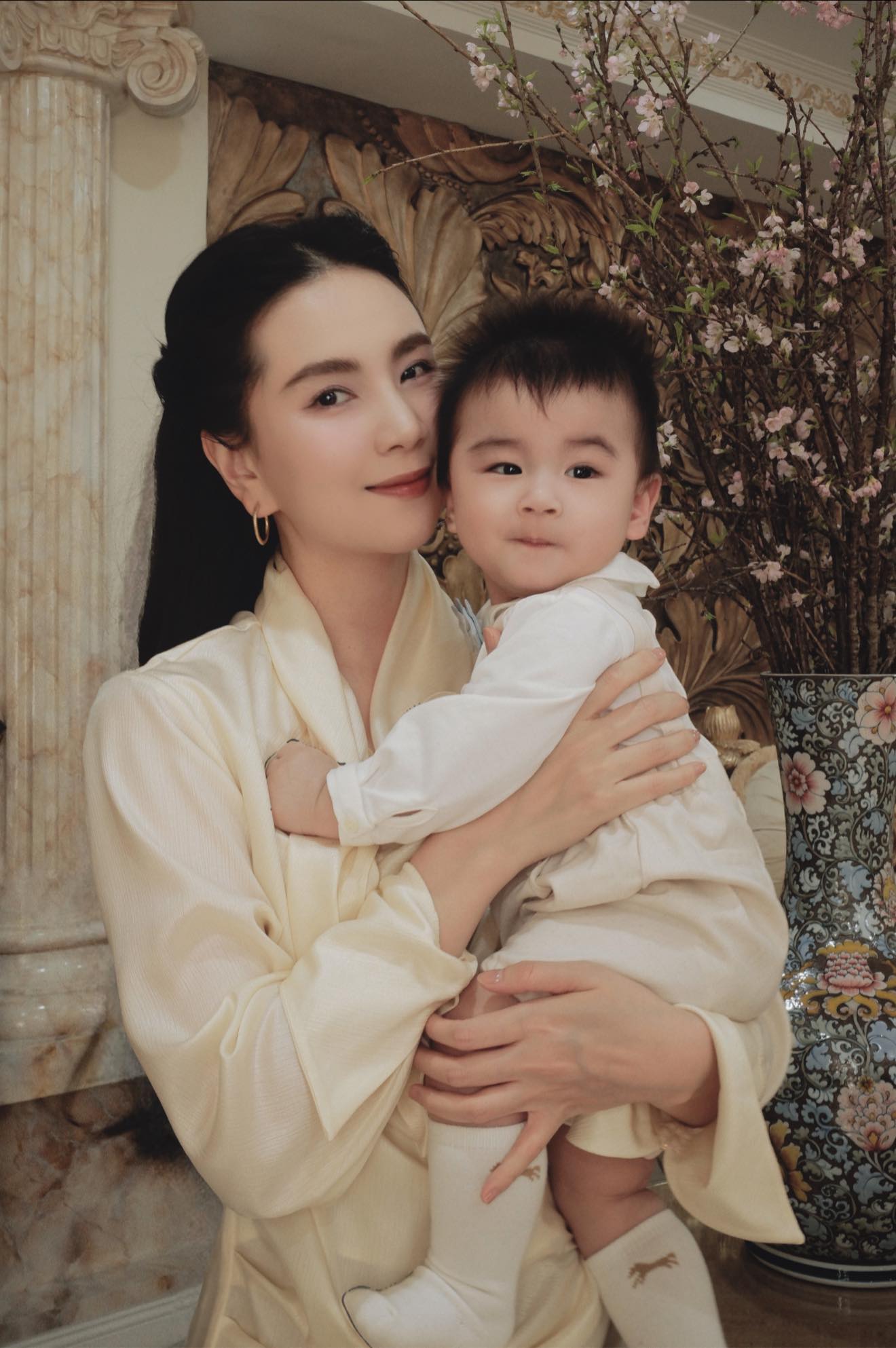 Ngày cuối năm cũng là ngày sinh nhật, nữ MC đẹp nhất VTV có những chia sẻ siêu ngọt ngào cho bé Panda- Ảnh 1. Ngày cuối năm cũng là ngày sinh nhật, nữ MC đẹp nhất VTV có những chia sẻ siêu ngọt ngào cho bé Panda- Ảnh 1.