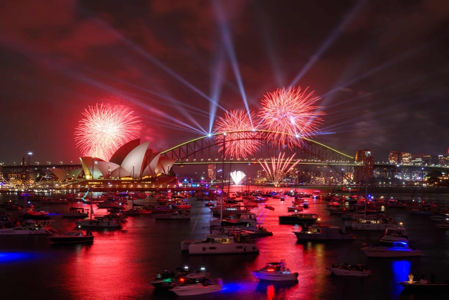 Năm mới 2026: Ph&aacute;o hoa rực rỡ khắp thế giới ch&agrave;o đ&oacute;n b&igrave;nh an v&agrave; hạnh ph&uacute;c - Ảnh 8.