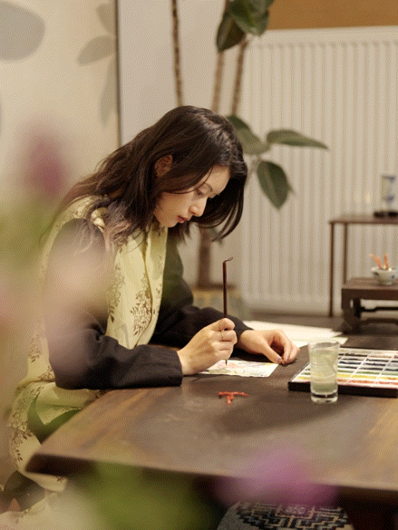 Ti&ecirc;u tiền &ldquo;phung ph&iacute; m&agrave; vẫn th&ocirc;ng minh&rdquo;: C&ocirc; g&aacute;i 9x kh&ocirc;ng đi l&agrave;m văn ph&ograve;ng, thu&ecirc; nh&agrave; ở trung t&acirc;m nhưng vẫn sống tốt nhờ một tư duy t&agrave;i ch&iacute;nh rất kh&aacute;c - Ảnh 1.