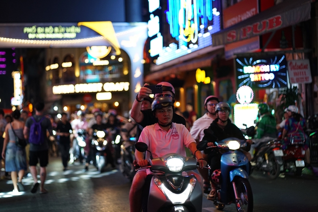 Ph&aacute;o hoa rực s&aacute;ng bầu trời, ch&agrave;o 2026!- Ảnh 56.