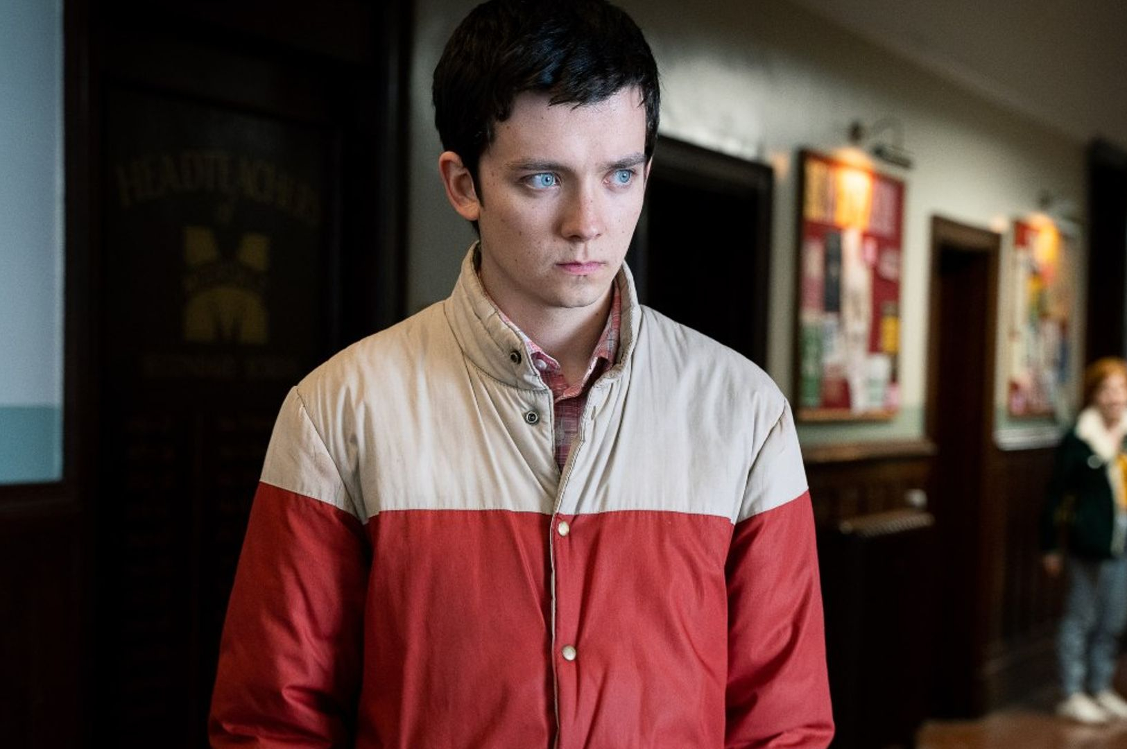 Xem phim Sex Education, t&ocirc;i nhớ lần m&igrave;nh bị bắt xin lỗi d&ugrave; kh&ocirc;ng hiểu m&igrave;nh sai ở đ&acirc;u- Ảnh 1.