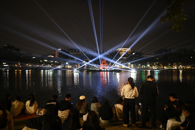 Ph&aacute;o hoa rực s&aacute;ng bầu trời, ch&agrave;o 2026!- Ảnh 47.