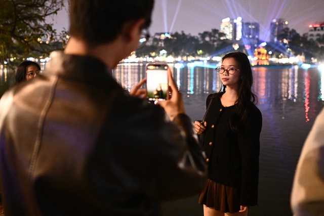 Ph&aacute;o hoa rực s&aacute;ng bầu trời, ch&agrave;o 2026!- Ảnh 48.