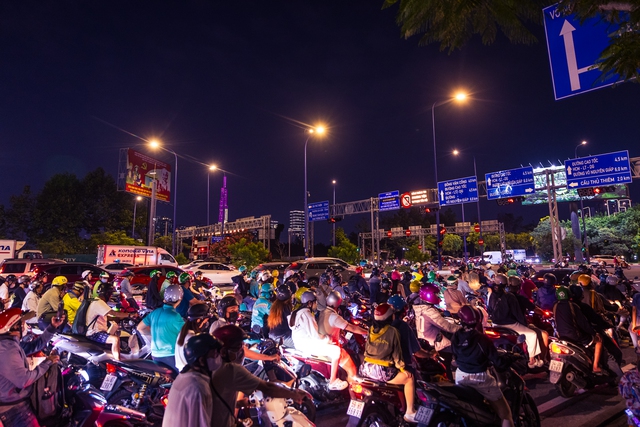 Ph&aacute;o hoa rực s&aacute;ng bầu trời, ch&agrave;o 2026!- Ảnh 40.