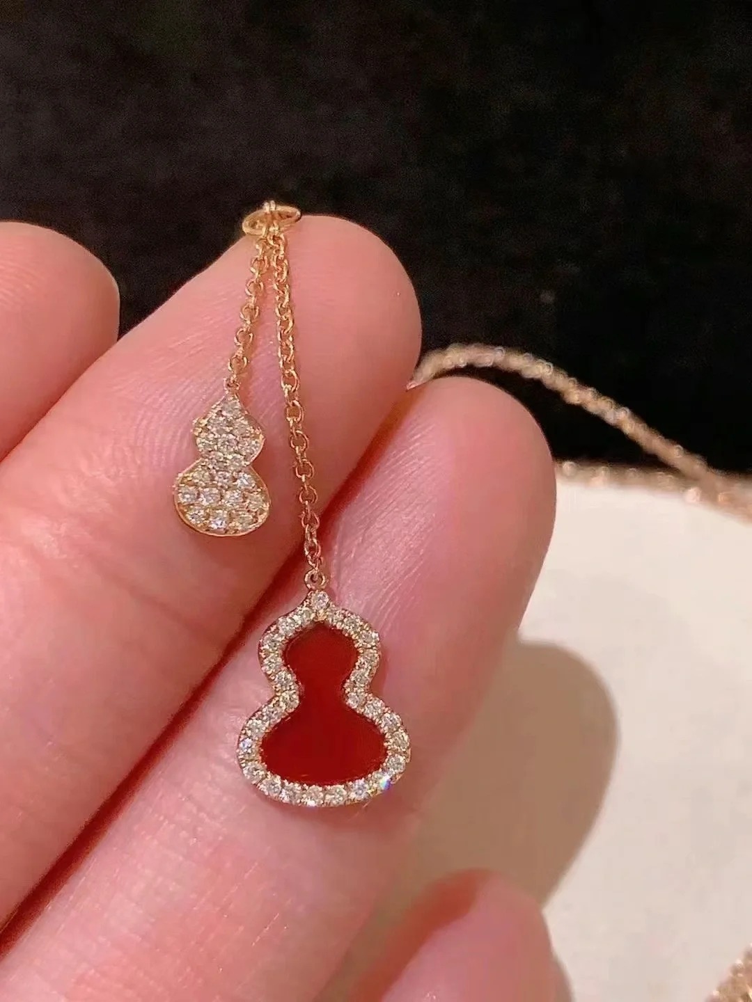 Hồ l&ocirc; phong thủy: Bảo vật h&uacute;t lộc mang lại ph&uacute;c kh&iacute; cho kh&ocirc;ng gian sống - Ảnh 6.