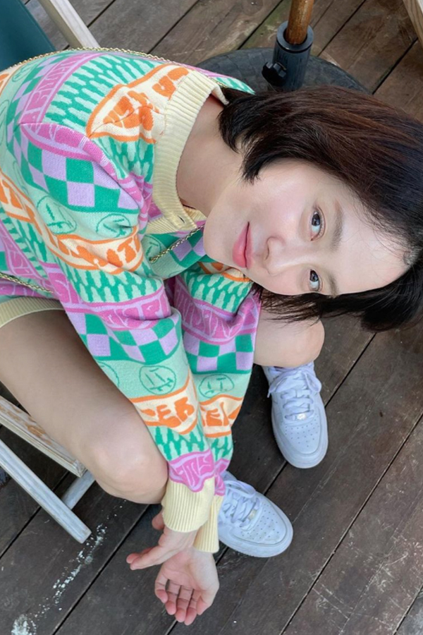 Mỹ nh&acirc;n phim Sex is Zero U50 da căng mọng, đẹp gợi cảm: Tiết lộ 2 m&oacute;n nước gi&agrave;u collagen d&ugrave;ng h&agrave;ng ng&agrave;y để trẻ l&acirc;u, loại số 1 bếp nh&agrave; n&agrave;o cũng c&oacute;- Ảnh 5.