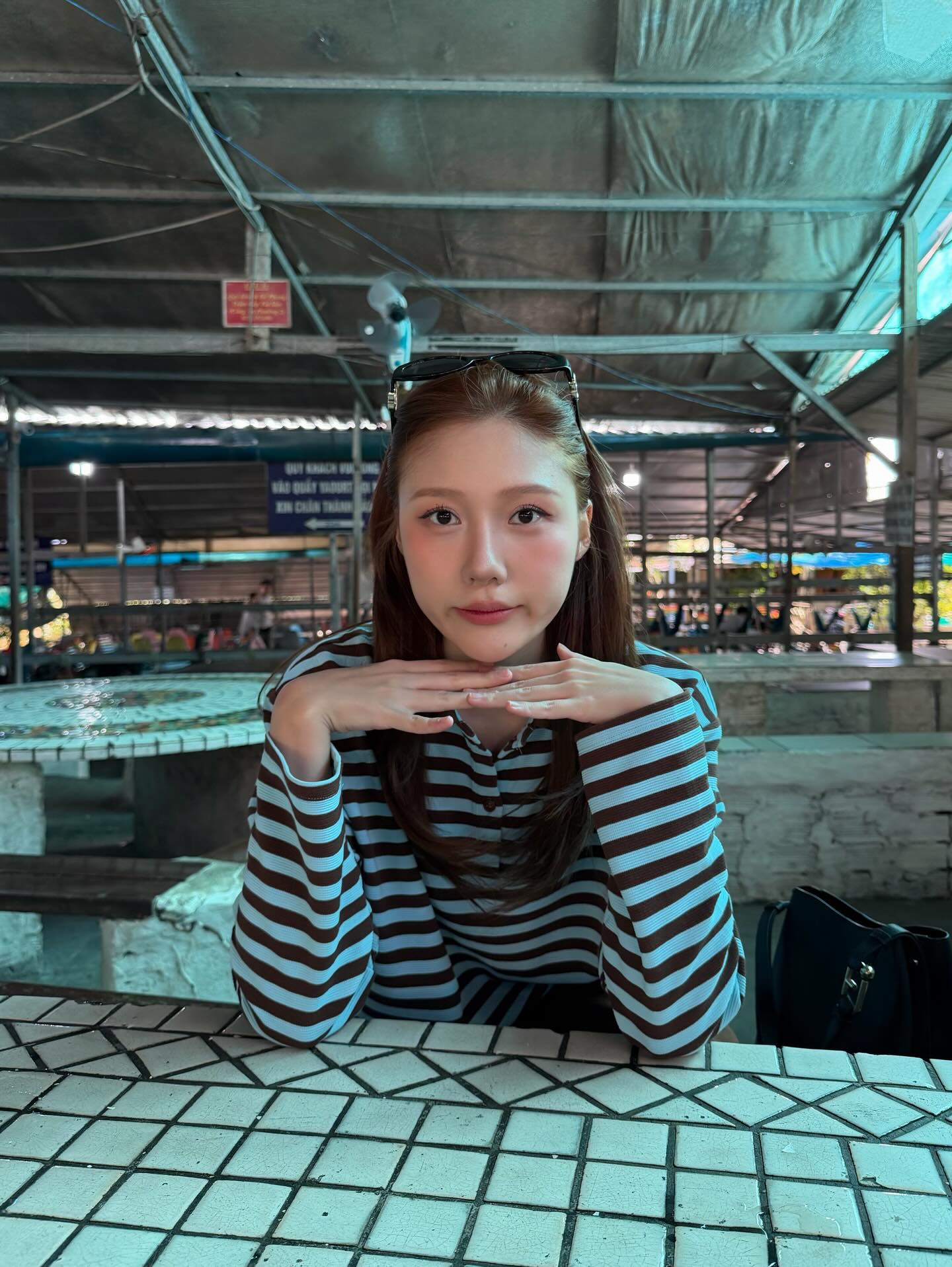 Uyển &Acirc;n g&acirc;y ấn tượng với nhan sắc nổi bật D&ugrave; gặp sự cố makeup tại sự kiện - Ảnh 13.