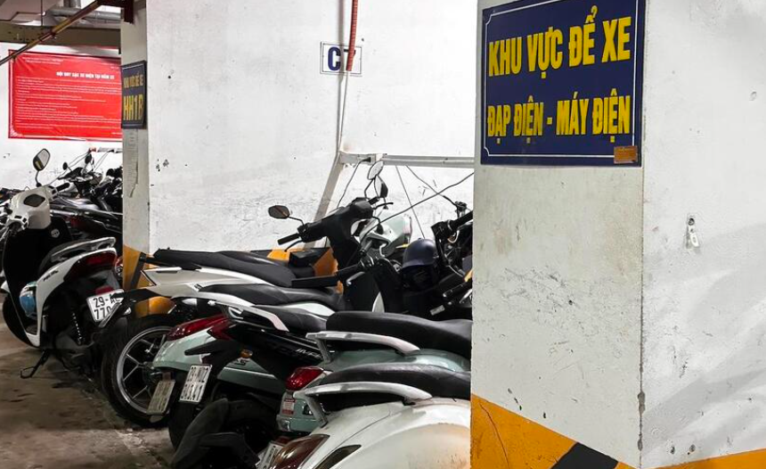 Cấm gửi xe điện tại chung cư HH Linh Đàm: Luật sư lên tiếng về an toàn và pháp lý - Ảnh 2. Cấm gửi xe điện tại chung cư HH Linh Đàm: Luật sư lên tiếng về an toàn và pháp lý - Ảnh 2.