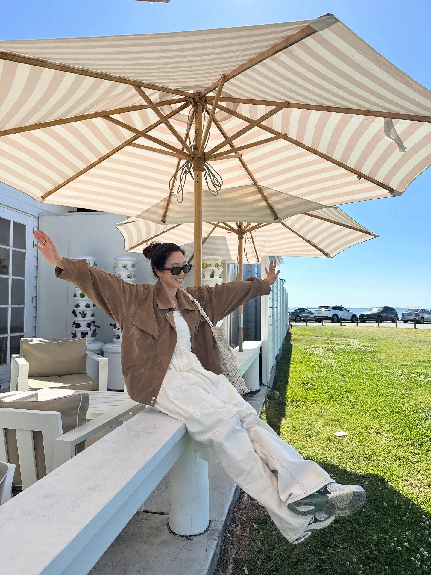 Ngắm phong cách tối giản của Jung Ryeo Won: Nét đẹp thanh lịch ở tuổi 44 - Ảnh 5.