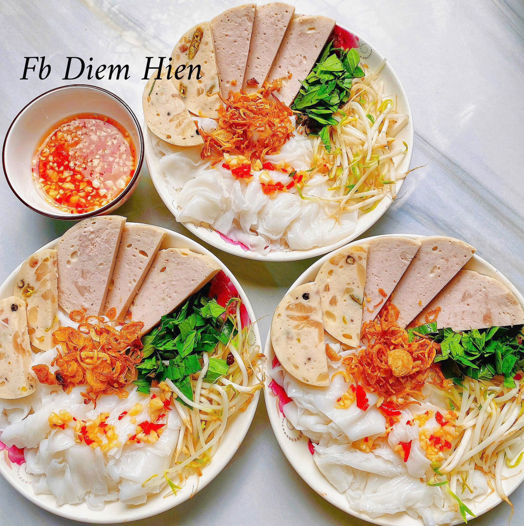 Quán ăn sáng mini đậm chất miền Tây của mẹ 2 con khiến ai cũng phải Quán ăn sáng mini đậm chất miền Tây của mẹ 2 con khiến ai cũng phải