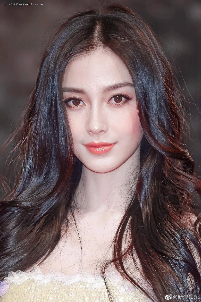 angelababy-tu-tin-khoe-mat-moc-k-176482332569662260002-1764862908252-17648629088621096786658.jpg