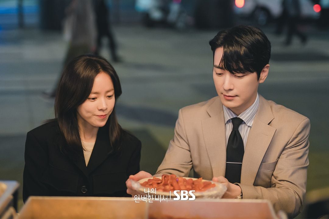 Hậu trường phim ngôn tình 2025 với 10 tác phẩm lãng mạn gây sốt màn ảnh - Ảnh 1.