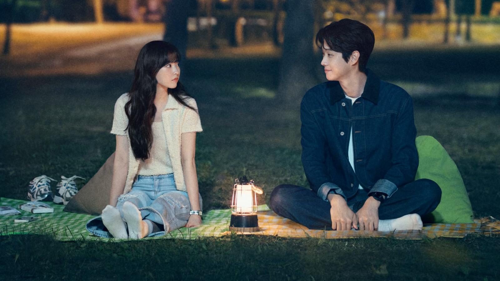 Hậu trường phim ngôn tình 2025 với 10 tác phẩm lãng mạn gây sốt màn ảnh - Ảnh 8.