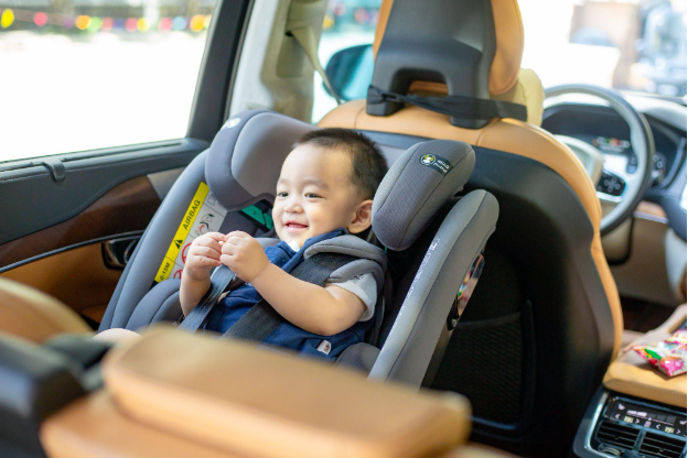 Vì sao thiết kế chuẩn công thái học là yêu cầu quan trọng khi chọn ghế ô tô cho bé? - Ảnh 1.