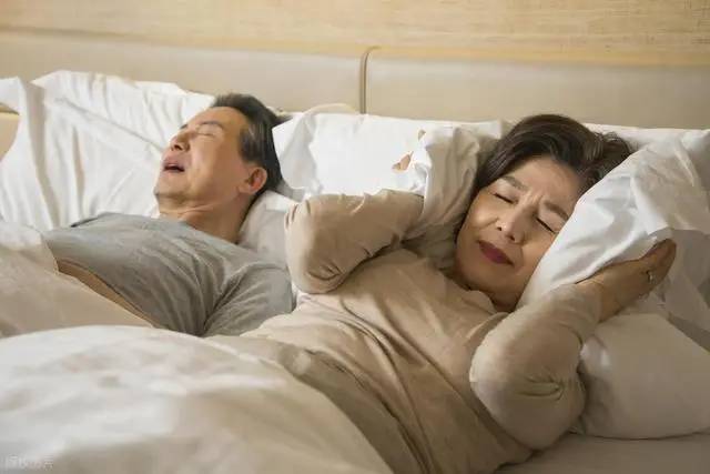 Khi một người lớn tuổi trong nhà đã ở tuổi 80, gia đình nên tránh làm 4 điều sau đây - biết điều này sớm sẽ mang lại nhiều lợi ích- Ảnh 2.