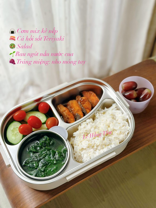 2 em bé hôm nào cũng háo hức, mong đợi đến giờ nghỉ trưa để khám phá bí mật 