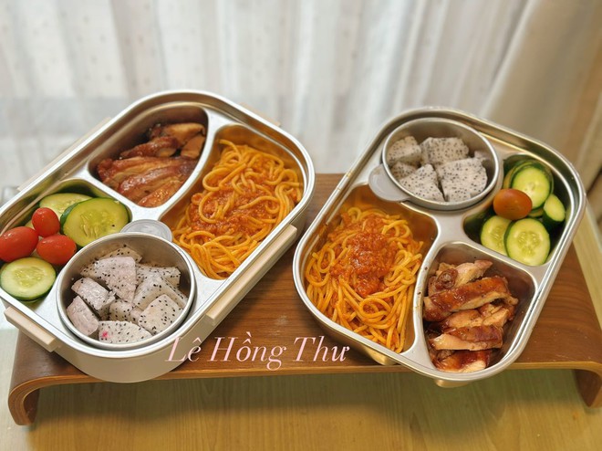 2 em bé hôm nào cũng háo hức, mong đợi đến giờ nghỉ trưa để khám phá bí mật 