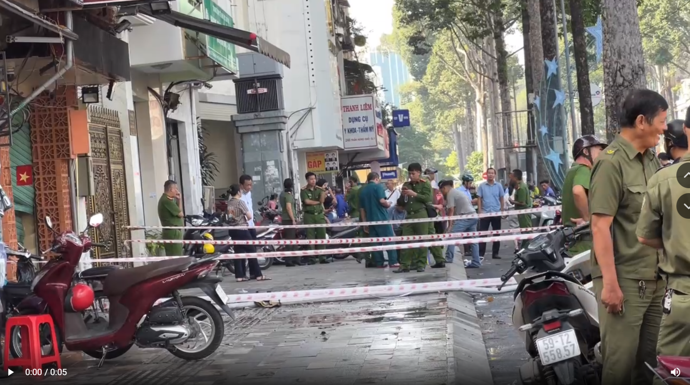 Vụ cháy ở TPHCM: 4 Người tử vong , nỗ lực cứu hộ trong vô vọng - Ảnh 1.