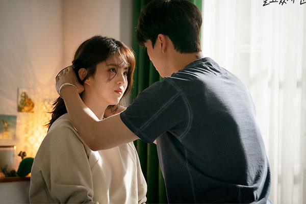 Tôi tưởng chồng mình nghèo thật cho đến khi gặp người nhà anh ấy- Ảnh 1.