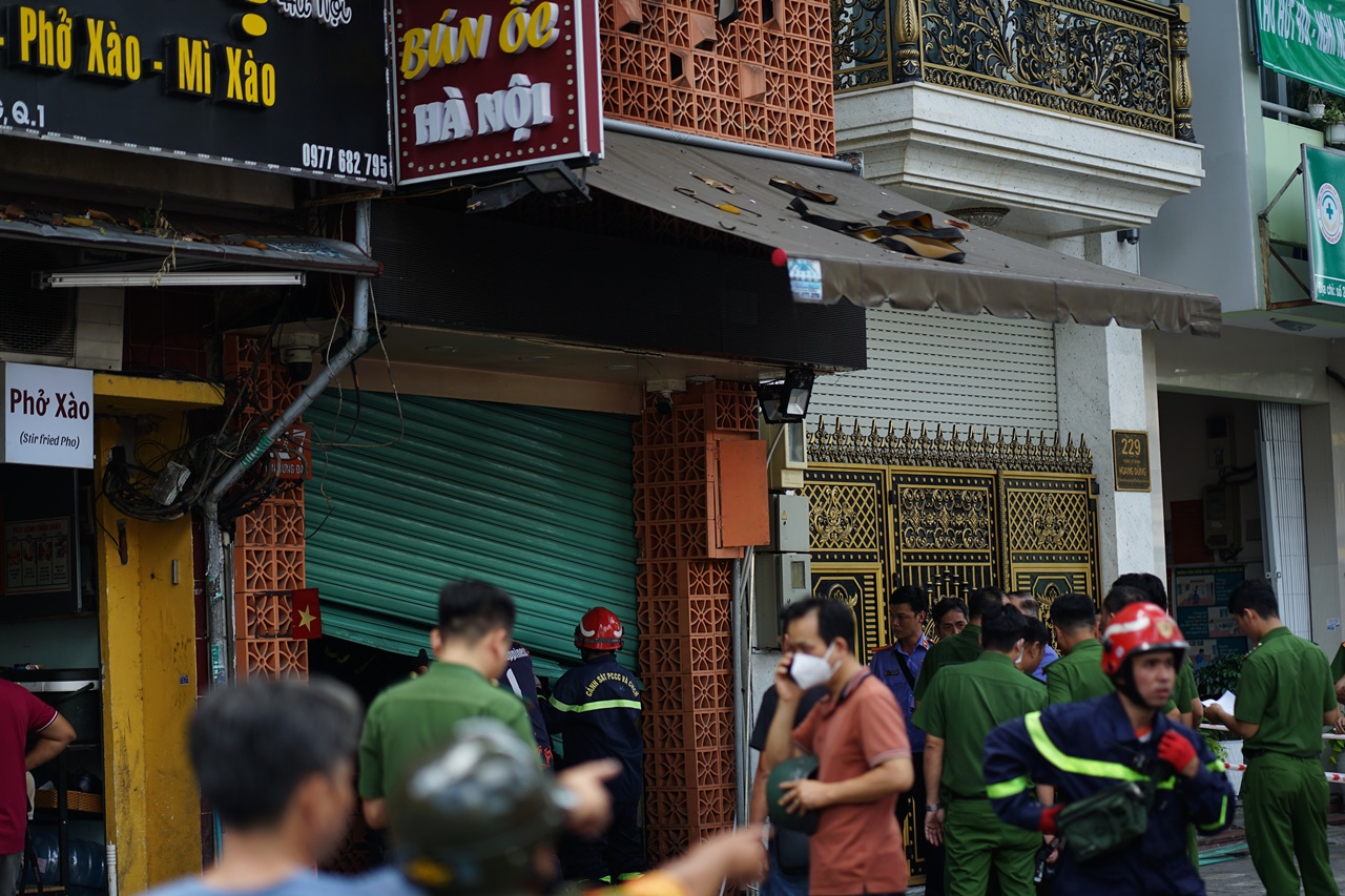 Hai cô gái thoát khỏi vụ cháy quán ăn ở tp . Hcm: Câu chuyện cảm động và hy hữu - Ảnh 3.