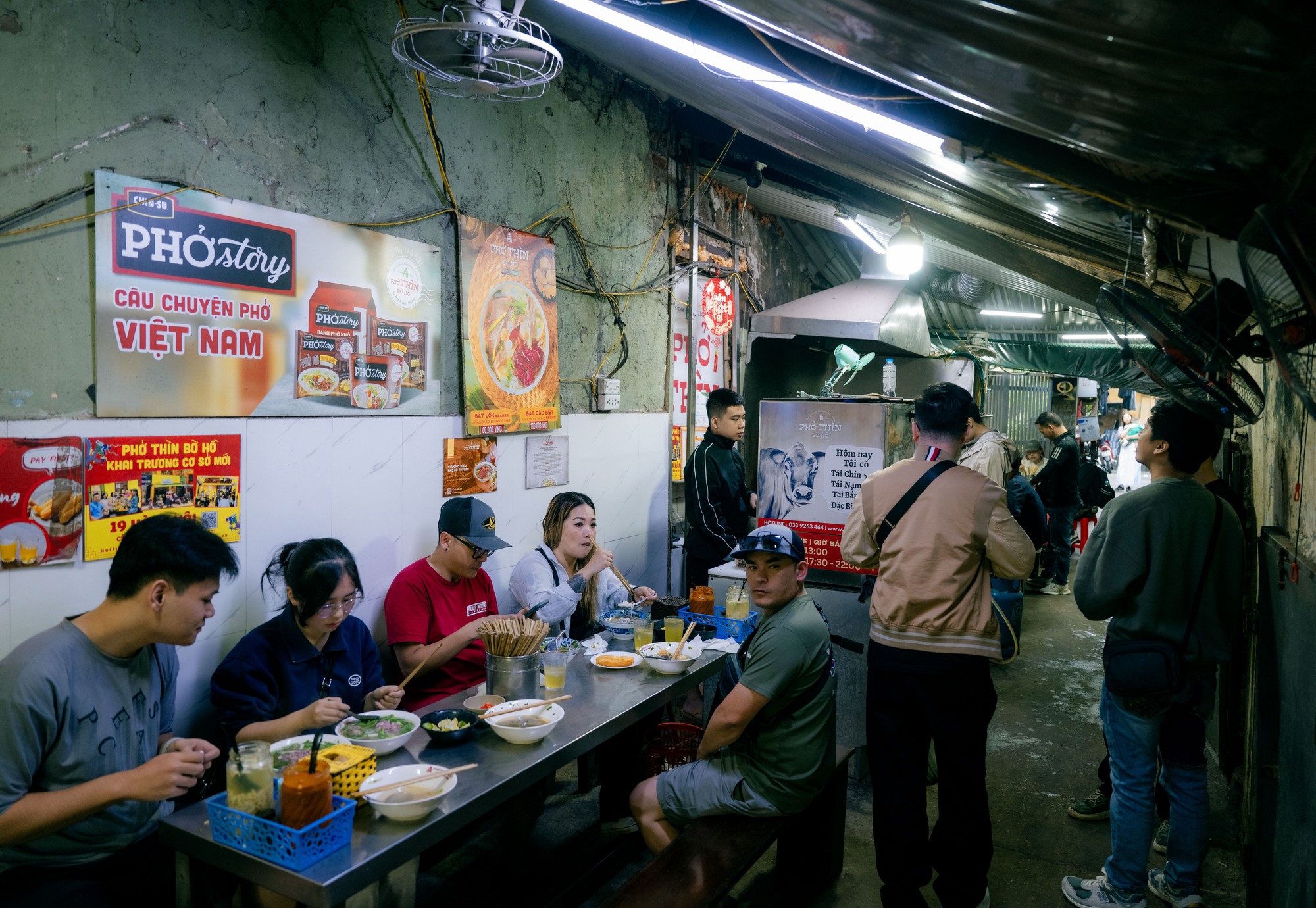 Phở Thìn Bờ Hồ rời địa chỉ huyền thọai: Hành trình 70 năm và tương lai mới - Ảnh 2.