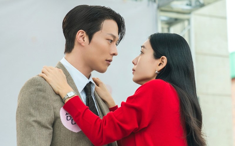 Hậu trường Jang Ki Yong và Song Hye Kyo: Mối quan hệ đầy bí ẩn và thú vị - Ảnh 3.