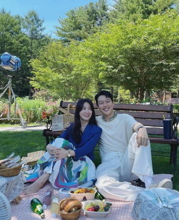Hậu trường Jang Ki Yong và Song Hye Kyo: Mối quan hệ đầy bí ẩn và thú vị - Ảnh 6.