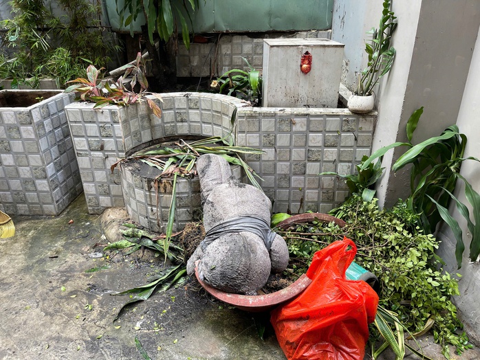 Vụ cháy quán lẩu bún ốc tại TPHCM cướp đi sinh mạng 4 người thương tâm - Ảnh 2. Vụ cháy quán lẩu bún ốc tại TPHCM cướp đi sinh mạng 4 người thương tâm - Ảnh 2.