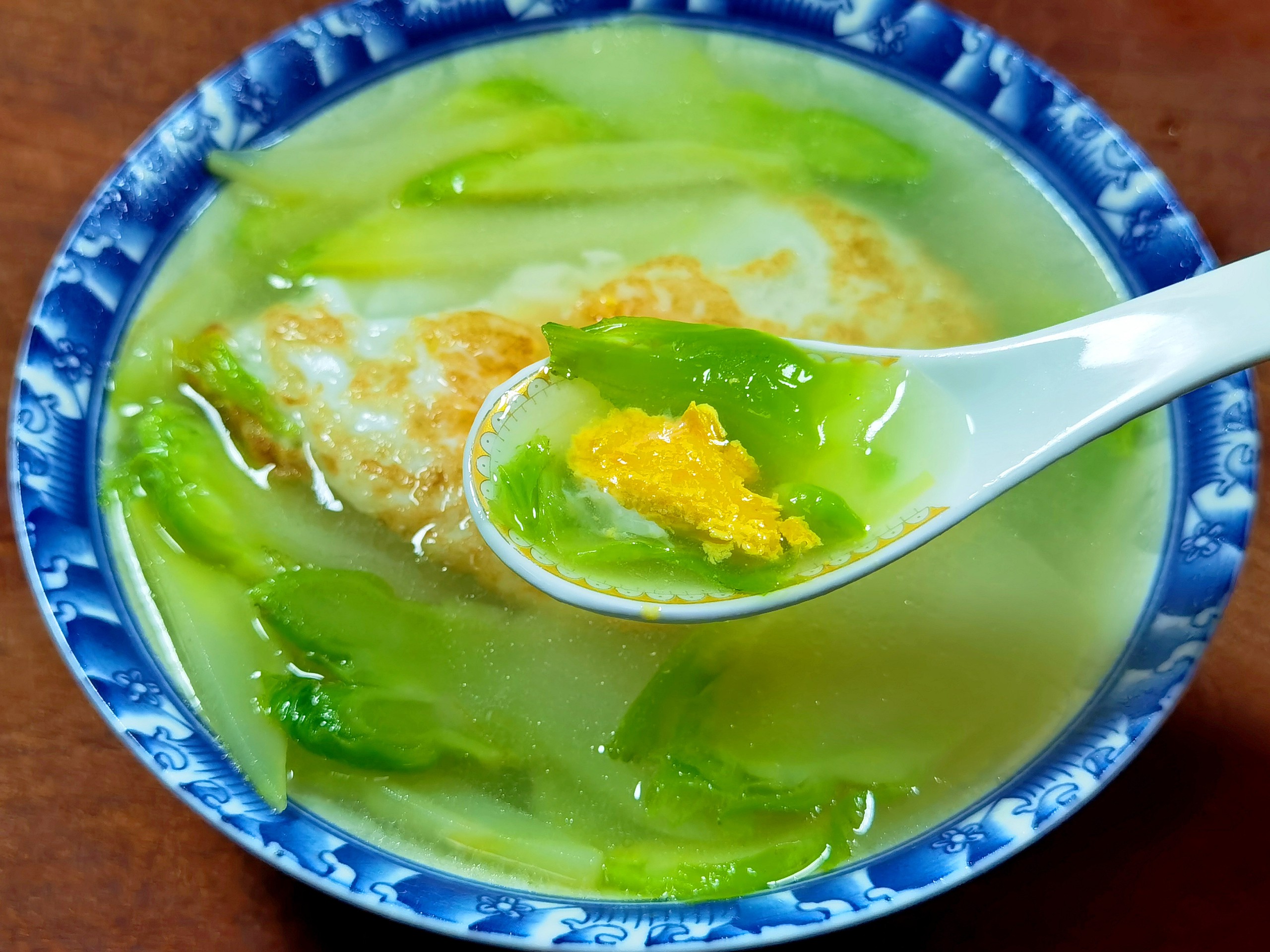 Hãy ăn nhiều loại rau này vào mùa đông: Nấu 2 ngon lạ miệng lại giúp nhuận tràng, long đờm và diệt khuẩn - Ảnh 4. Hãy ăn nhiều loại rau này vào mùa đông: Nấu 2 ngon lạ miệng lại giúp nhuận tràng, long đờm và diệt khuẩn - Ảnh 4.