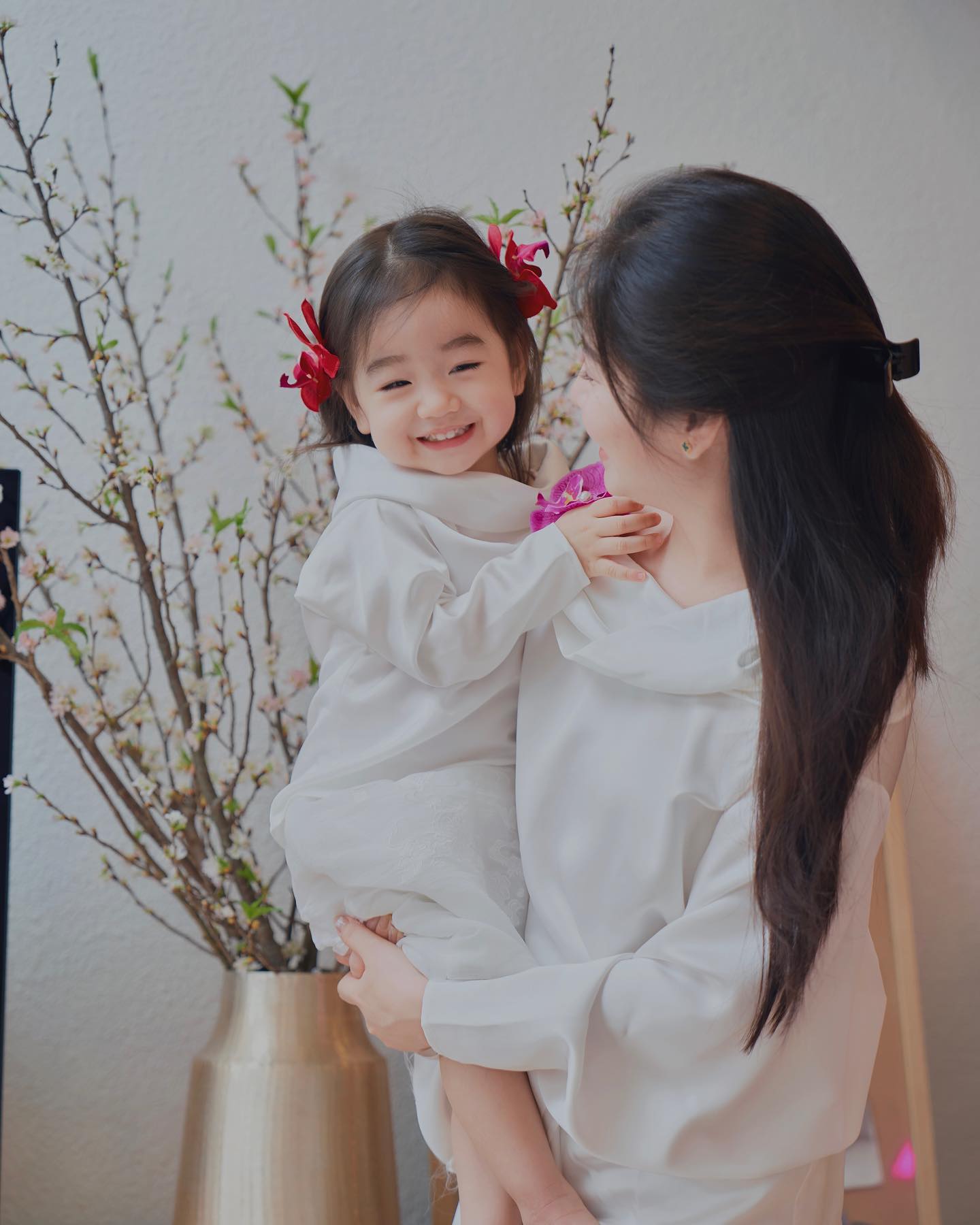 Mẹ 2 con từng là Mẹ 2 con từng là