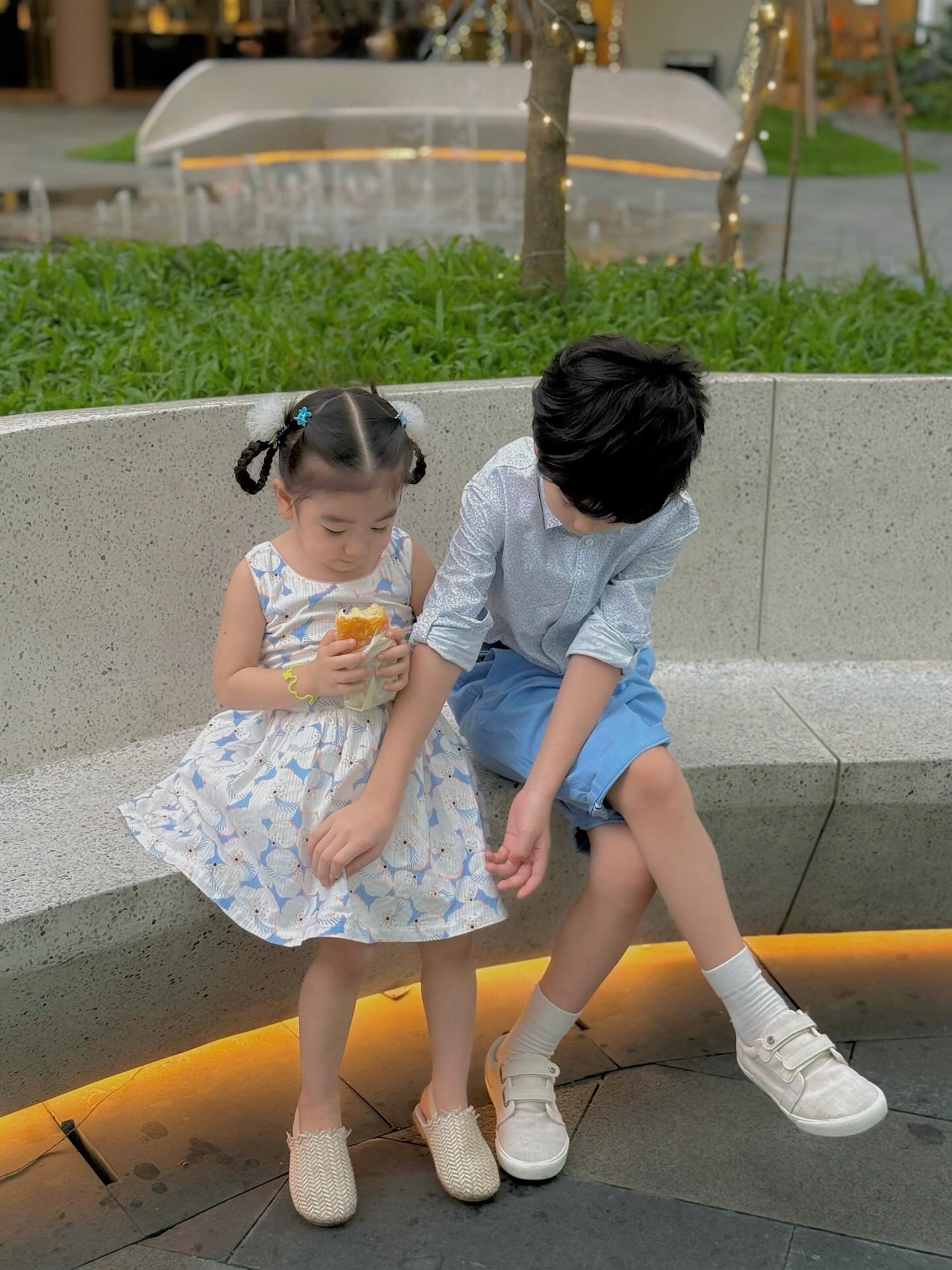 Mẹ 2 con từng là Mẹ 2 con từng là