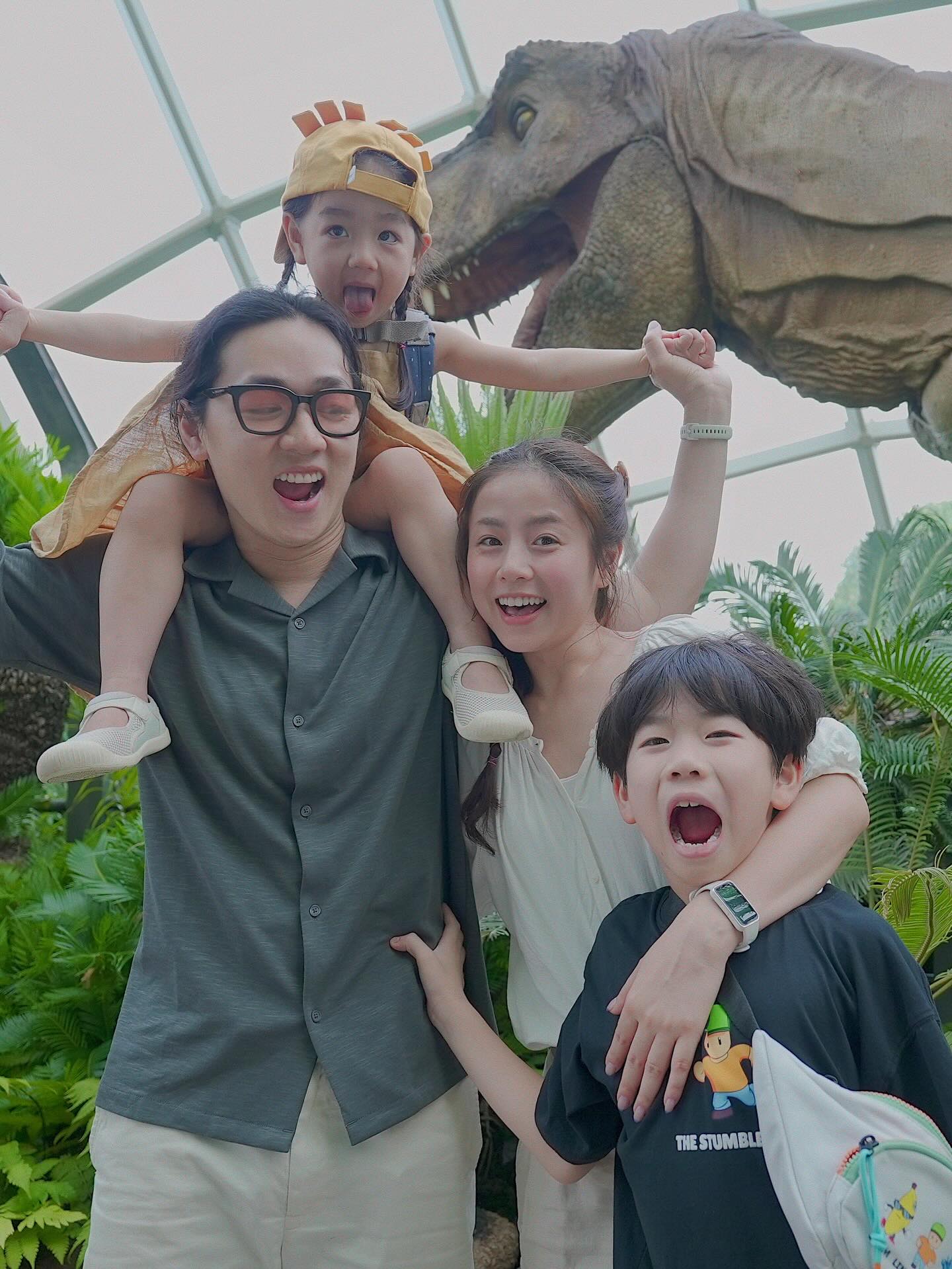 Mẹ 2 con từng là Mẹ 2 con từng là