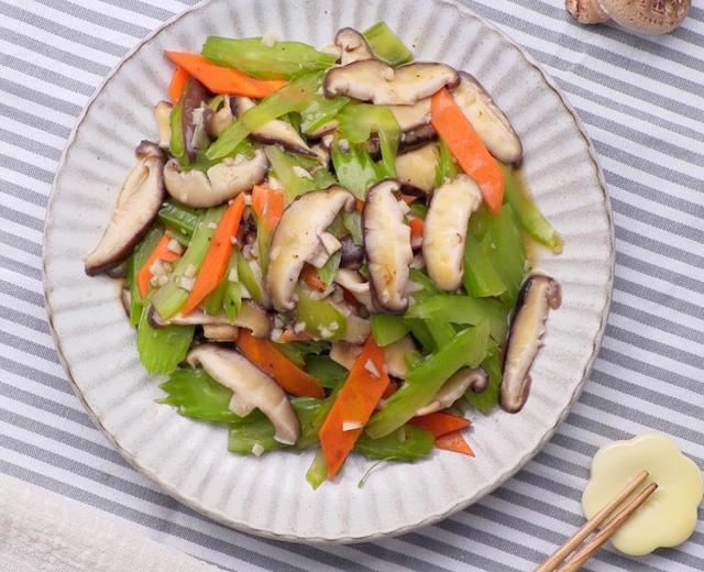 Cần tây: Món ngon giúp làm sạch mạch máu và ngăn ngừa đột qụy hiệu quả - Ảnh 12. Cần tây: Món ngon giúp làm sạch mạch máu và ngăn ngừa đột qụy hiệu quả - Ảnh 12.