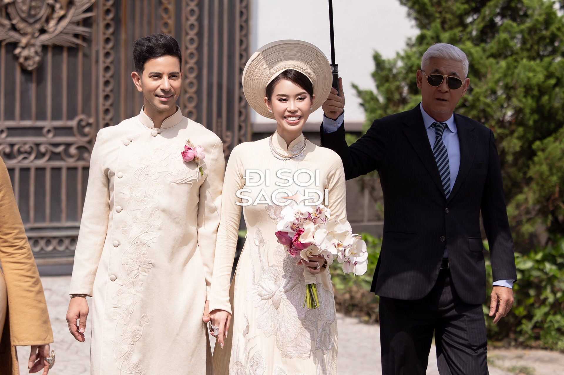 Đám cưới Tiên Nguyễn: Hôn lễ sang trọng và an ninh thắt chặt tại biệt thự - Ảnh 5. Đám cưới Tiên Nguyễn: Hôn lễ sang trọng và an ninh thắt chặt tại biệt thự - Ảnh 5.