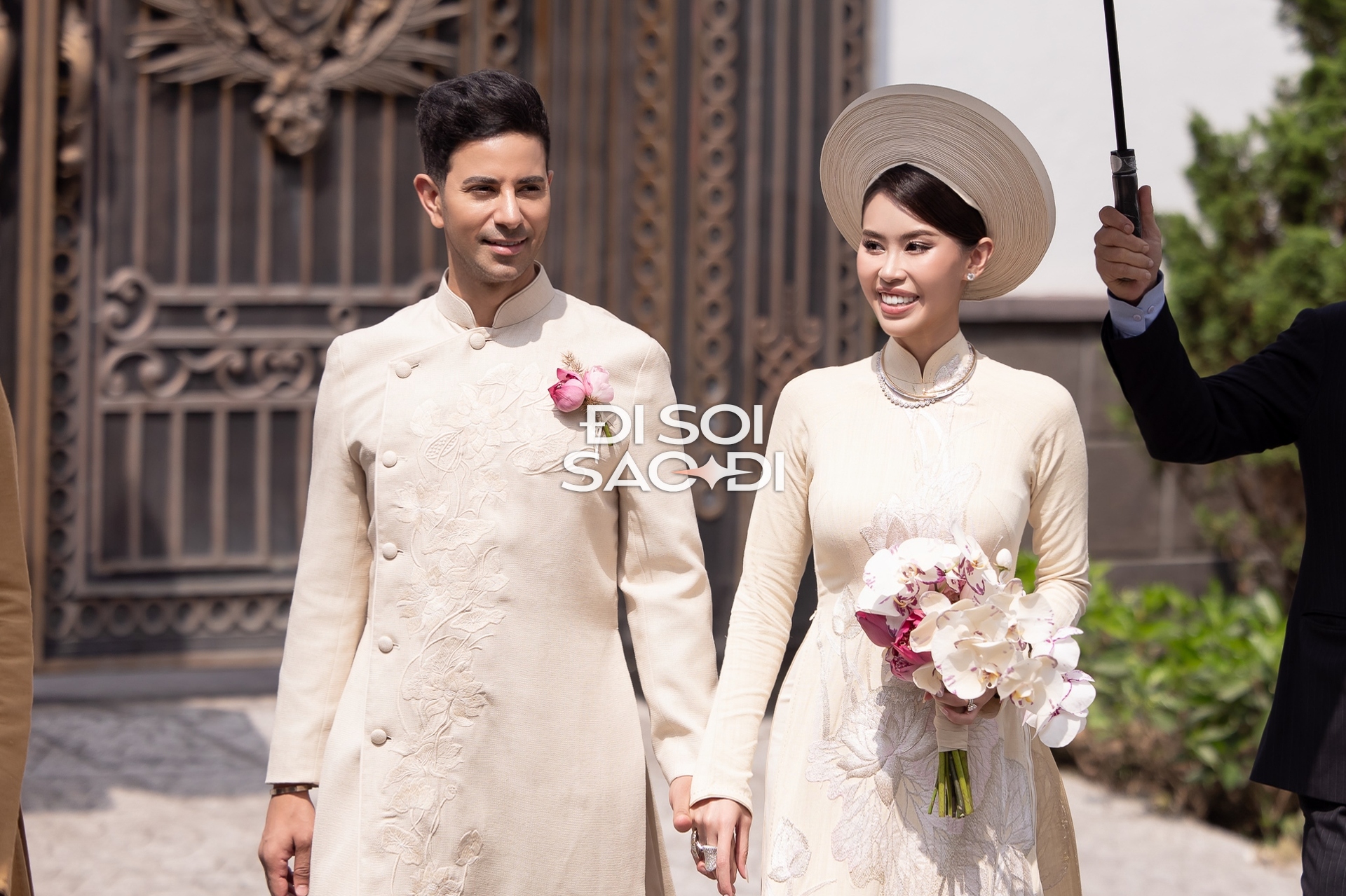 Đám cưới Tiên Nguyễn: Hôn lễ sang trọng và an ninh thắt chặt tại biệt thự - Ảnh 4. Đám cưới Tiên Nguyễn: Hôn lễ sang trọng và an ninh thắt chặt tại biệt thự - Ảnh 4.