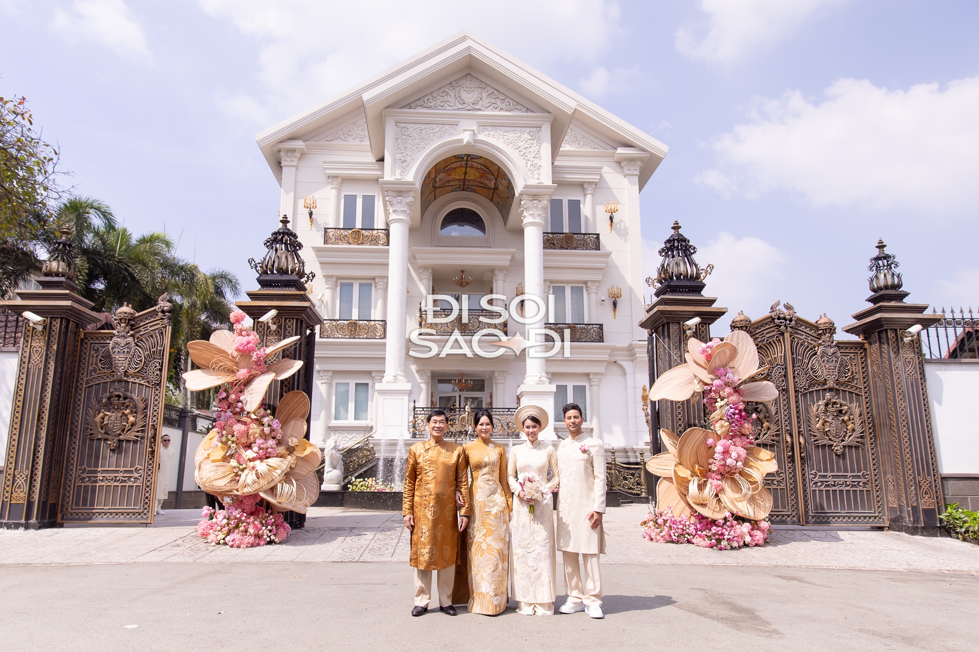 Đám cưới Tiên Nguyễn: Hôn lễ sang trọng và an ninh thắt chặt tại biệt thự - Ảnh 3. Đám cưới Tiên Nguyễn: Hôn lễ sang trọng và an ninh thắt chặt tại biệt thự - Ảnh 3.