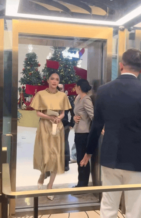 Khách mời diện đầm local brand tại lễ cưới Tiên Nguyễn: Có thiết kế chỉ 3 triệu mà cao sang, tinh tế vô cùng - Ảnh 2. Khách mời diện đầm local brand tại lễ cưới Tiên Nguyễn: Có thiết kế chỉ 3 triệu mà cao sang, tinh tế vô cùng - Ảnh 2.