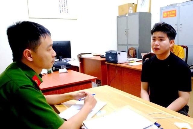 Diễn viên Nguyễn Lâm Thái bị bắt vì trộm túi LV của Hoa hậu Mexico: Bóng dáng thiện nguyện - Ảnh 4.