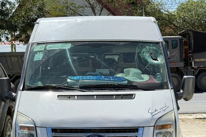 Tài xế làm rơi đá gây chết người trên quốc lộ 28B: Điều tra khẩn cấp - Ảnh 1.