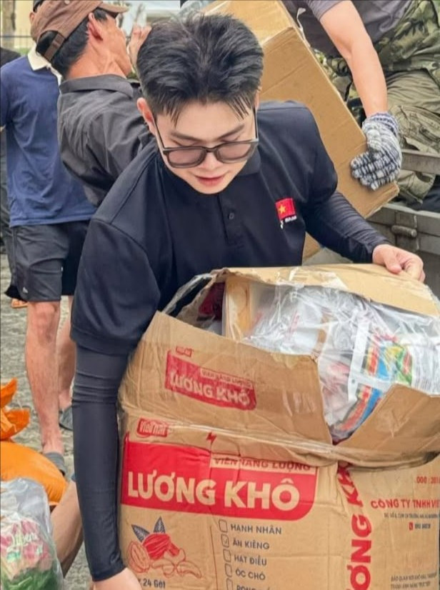 Diễn viên Nguyễn Lâm Thái bị bắt vì trộm túi LV của Hoa hậu Mexico: Bóng dáng thiện nguyện - Ảnh 3.