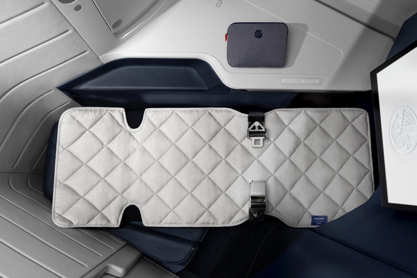 Air France mang trải nghiệm giường Sofitel MyBed lên chuyến bay Paris - TP.HCM- Ảnh 2.