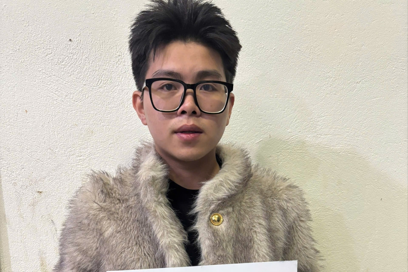 Diễn viên Lâm Thái bị khởi tố về tội trộm cắp tài sản gây xôn xao dư luận - Ảnh 1.