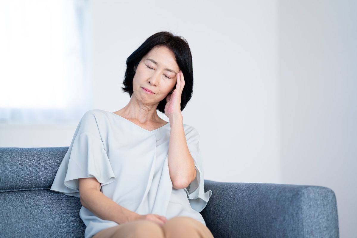 57 tuổi, sống một mình với 5 triệu/tháng: Làm sao xoay xở đủ tiền thuốc men - ăn uống - sinh hoạt? - Ảnh 1.