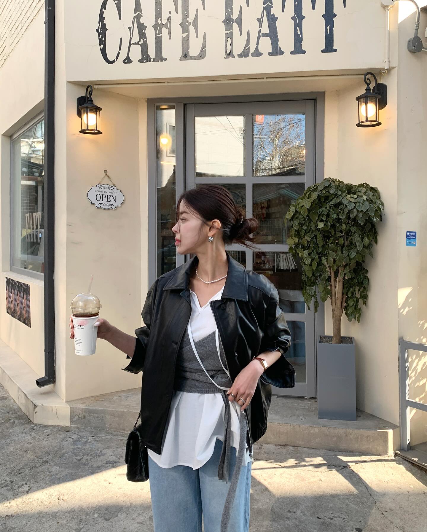 10 Set đồ layer nhẹ nhàng cho phối đồ mùa đông thêm sành điệu - Ảnh 9. 10 Set đồ layer nhẹ nhàng cho phối đồ mùa đông thêm sành điệu - Ảnh 9.